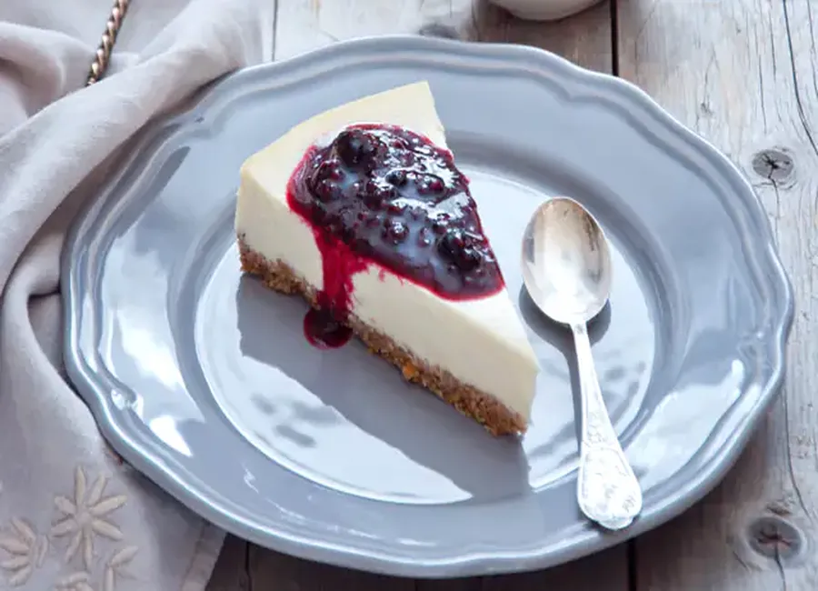 Cheesecake américain au coulis de fraise