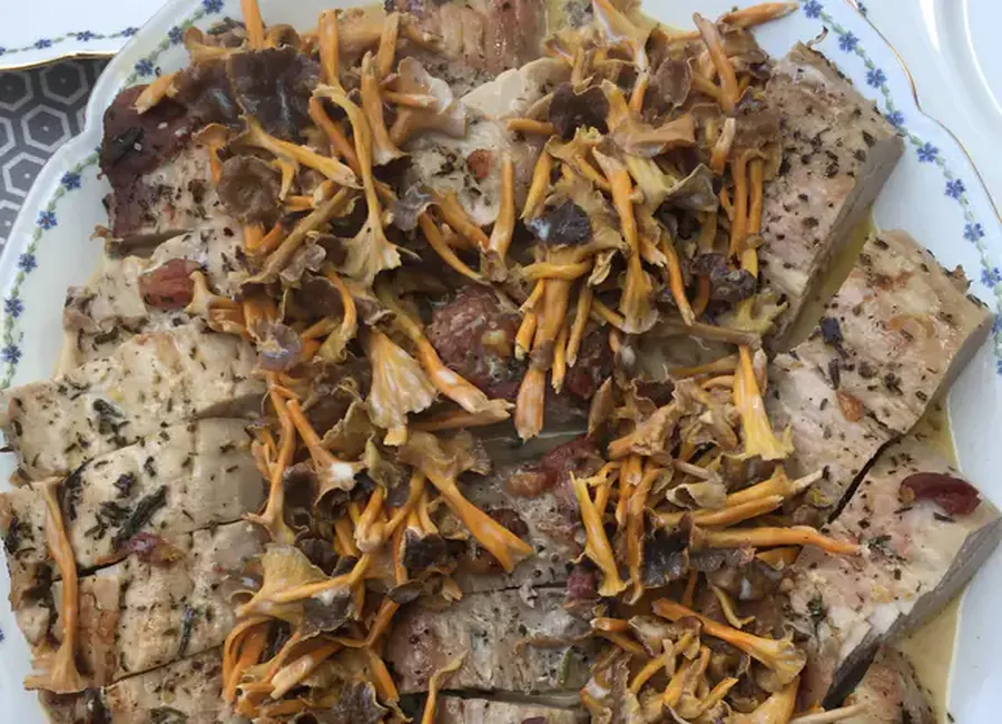 Filet mignon aux chanterelles et suprêmes d'orange