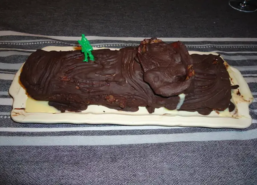 Bûche à la menthe et chocolat croquant