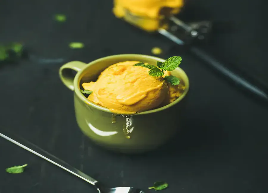Glace à la mangue