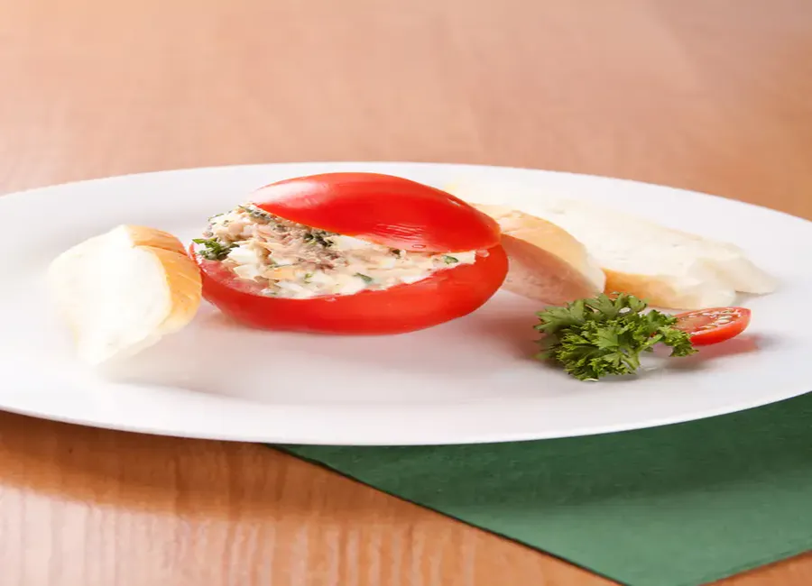 Tomates froides farcies au thon