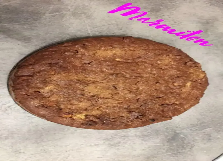Fondant au chocolat, pommes, noix et noisettes