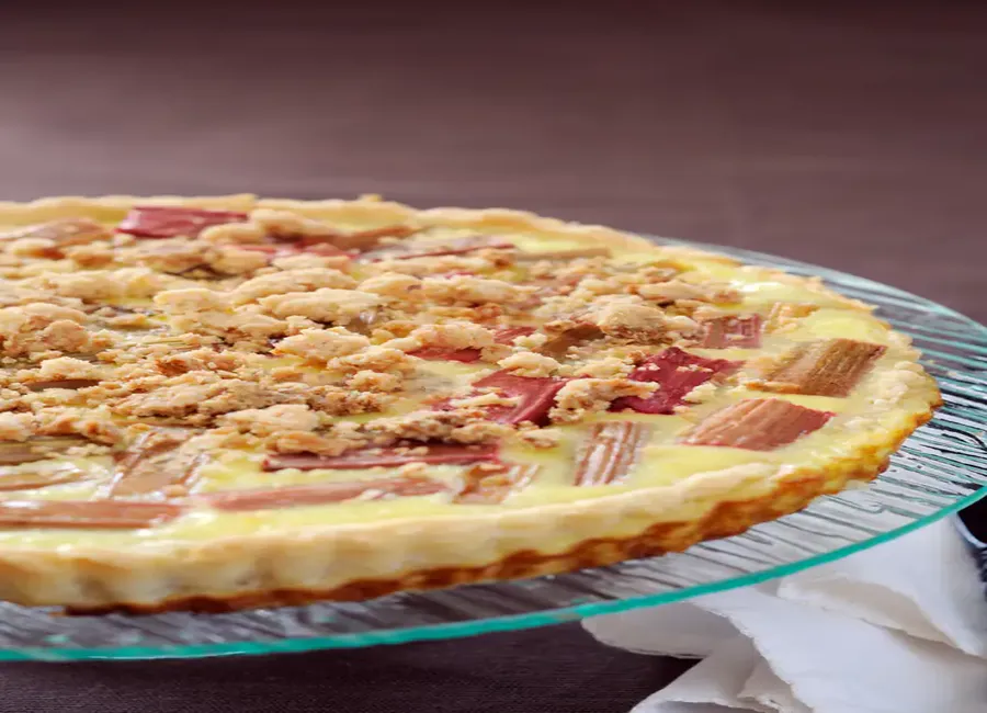 Tarte à la rhubarbe sans moule à tarte