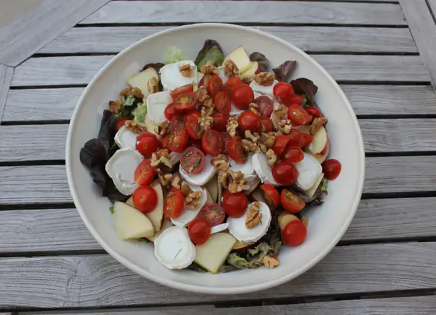 Salade pomme chèvre miel