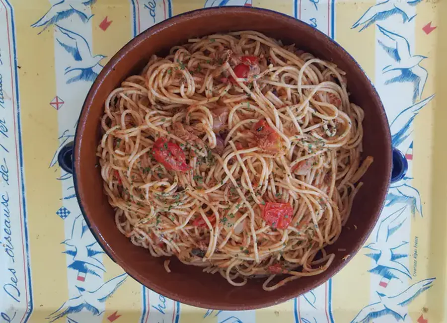 Spaghetti au thon à la provençale