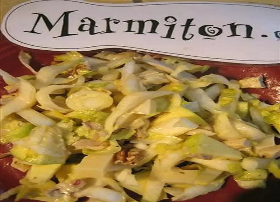 Salade d'endives pommes et au poulet sauce curry