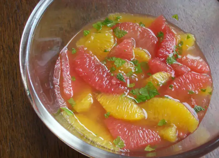 Salade de pamplemousse à la menthe