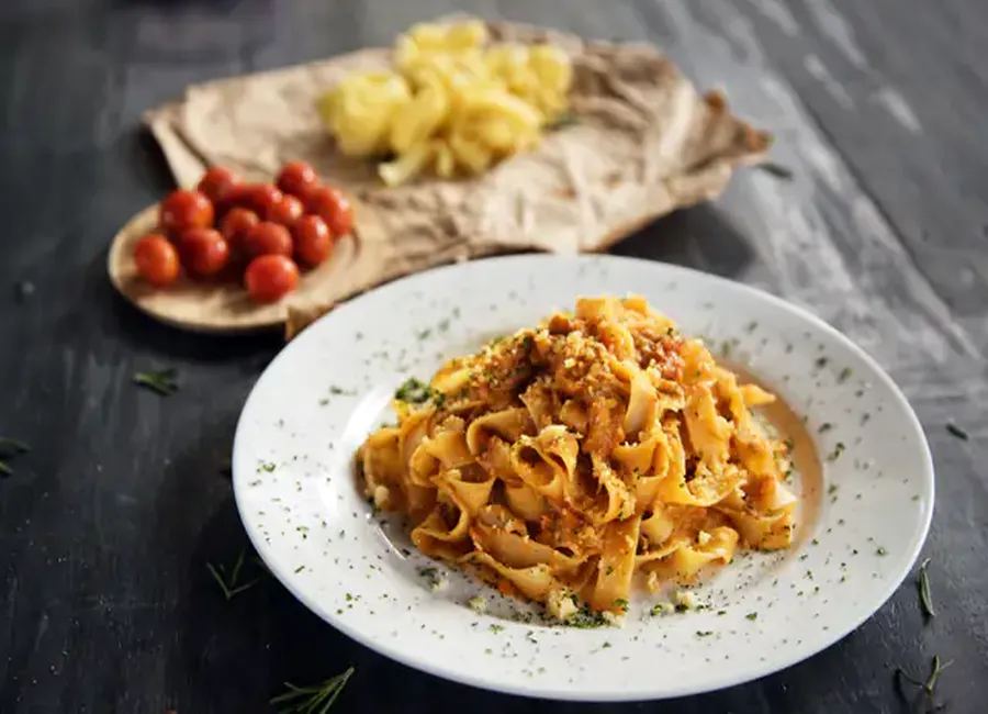 Pâtes à la crème et à la viande