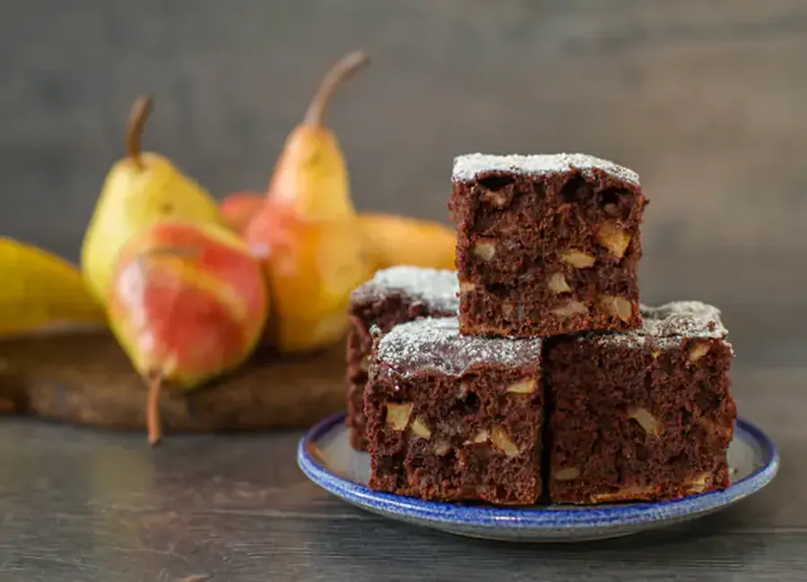 Gâteau chocolaté à la poire et au yaourt