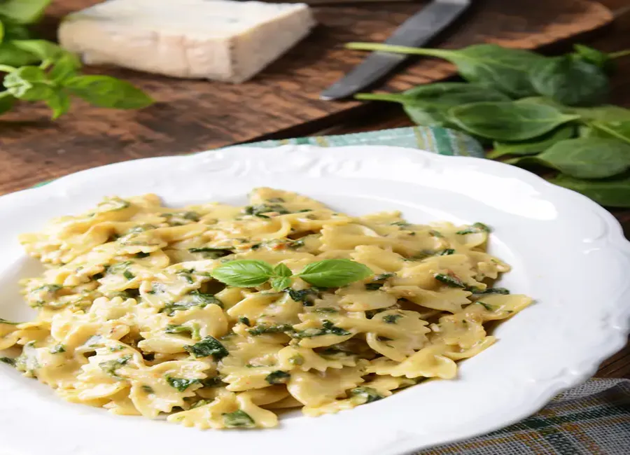 Farfalle au gorgonzola