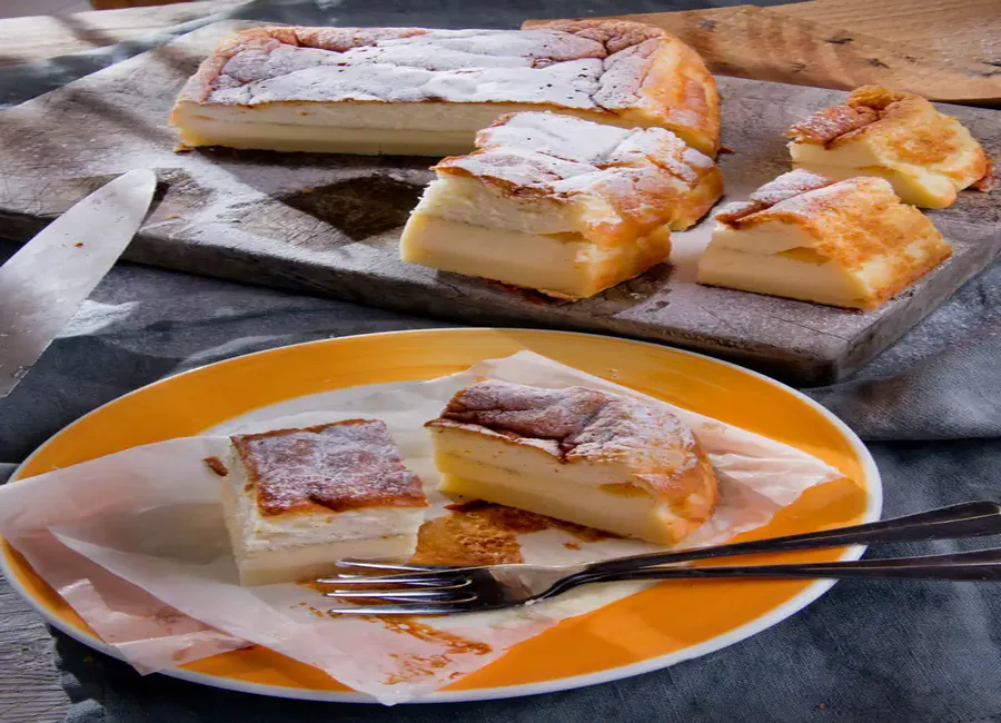 Gâteau magique au lait d'amandes