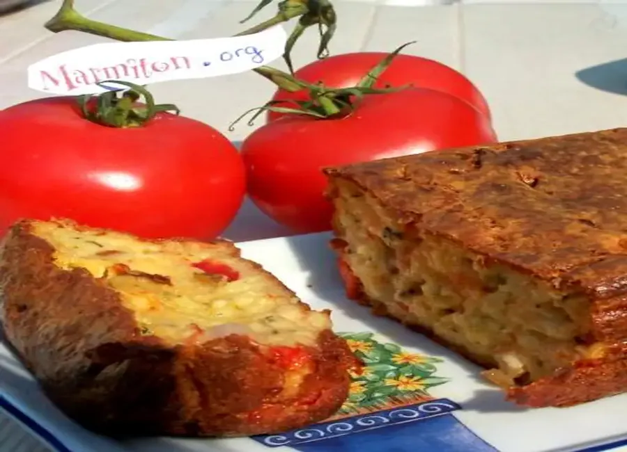 Cake à la tomate, chèvre et basilic