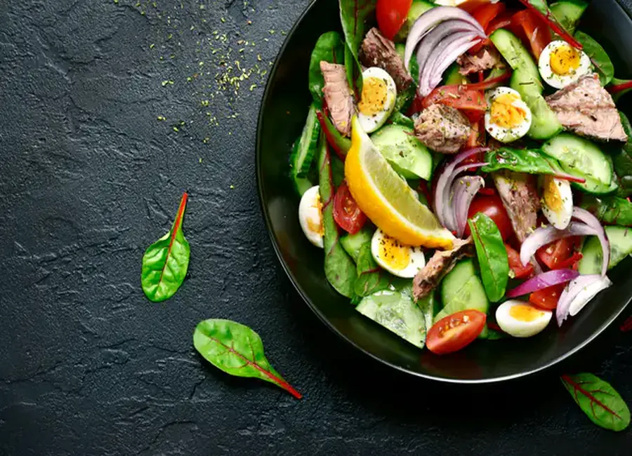 Salade de poissons fumés aux avocats