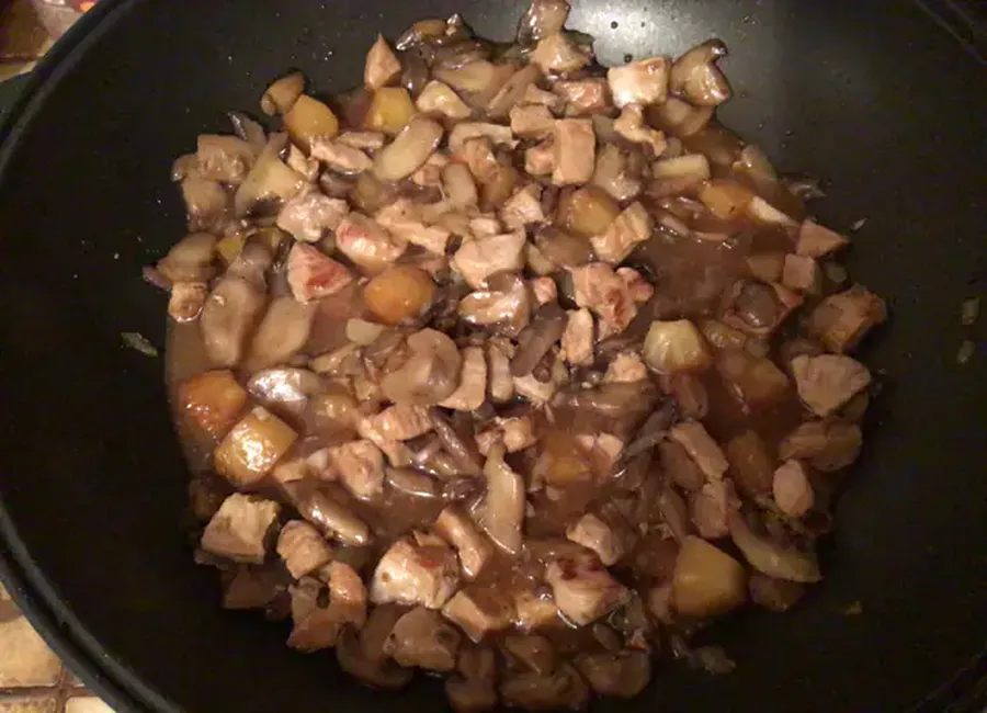 Porc au caramel et à l'ananas