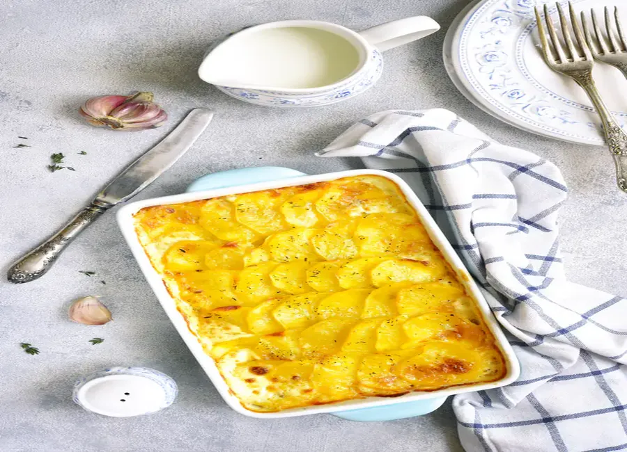Gratin de pomme de terre à la crème d'ail