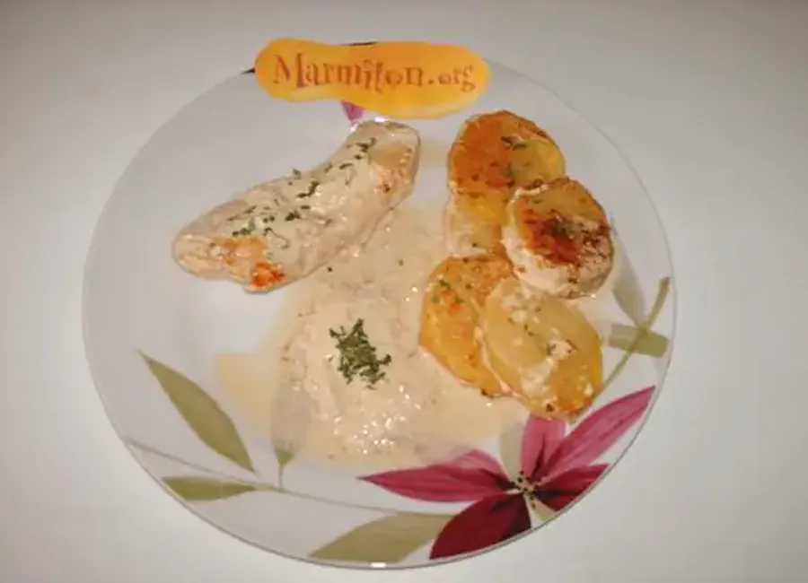Escalopes de dinde moelleuses sauce échalote, accompagnée de pomme de terre