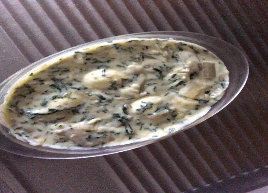 Côtes de blettes béchamel, ail et persil