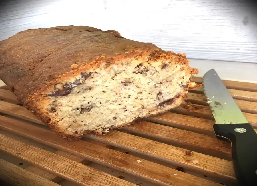 Cake amandes-noix-pépites de chocolat