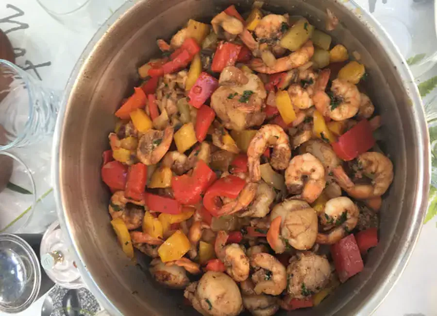 Noix de saint-jacques et gambas à la plancha