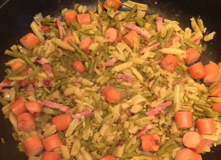 Poêlée de haricots verts et saucisses