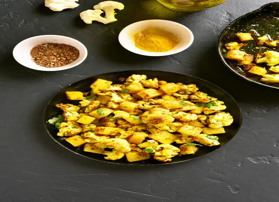 Chou-fleur au curry et aux pommes