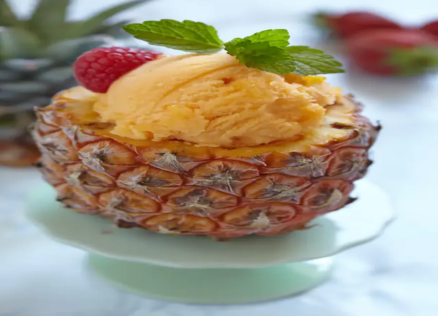 Glace à l'ananas