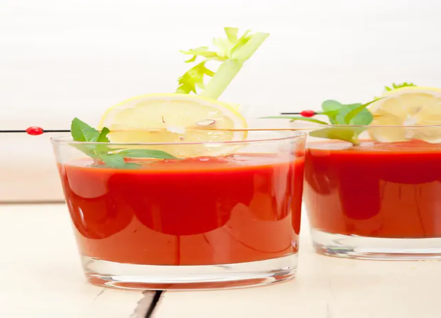 Lassi (soupe froide) à la tomate