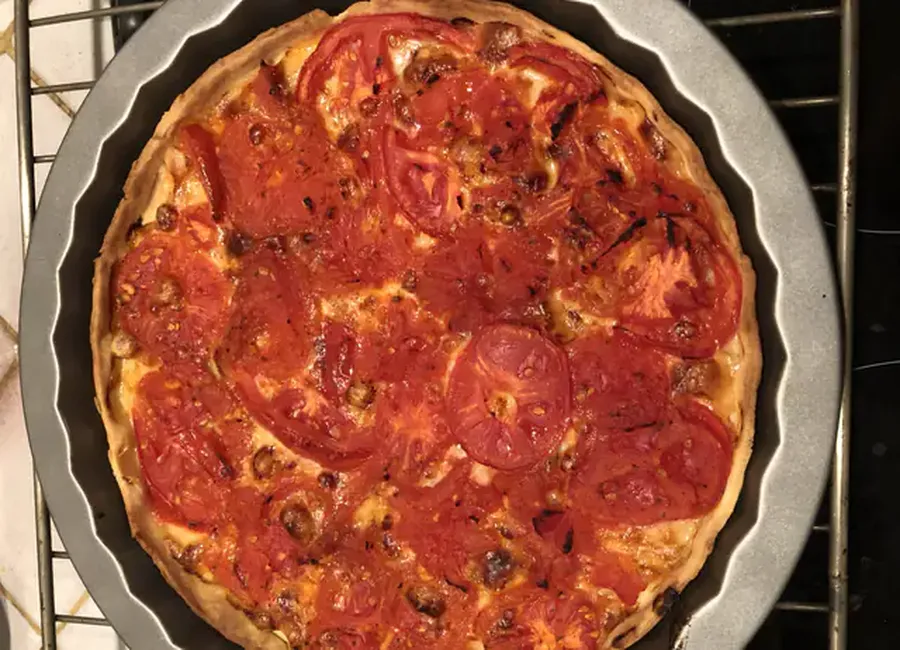Tarte à la tomate et au comté