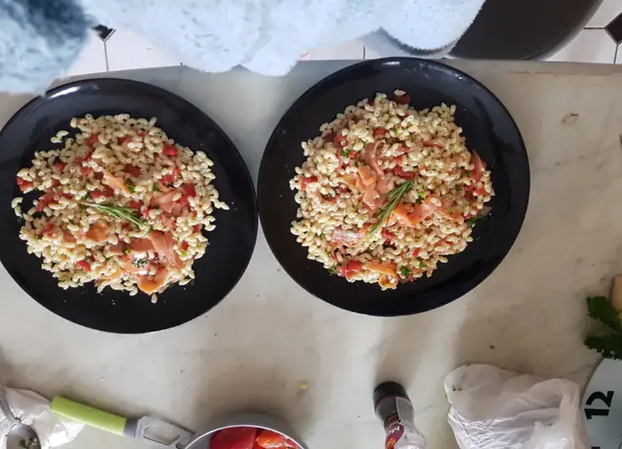 Salade de pâtes à la truite fumée