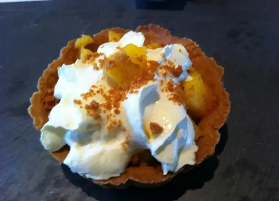 Tartelette mangue passion et spéculoos