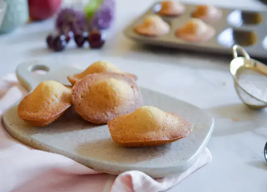 Madeleines parfumées avec une jolie bosse