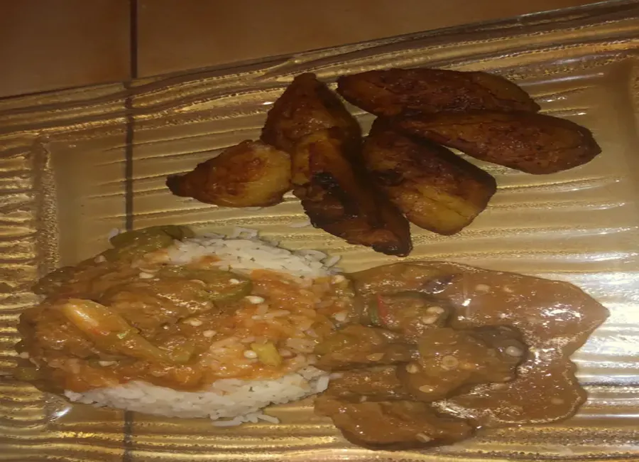 Boeuf sauce gombo façon yorouba (nigeria)