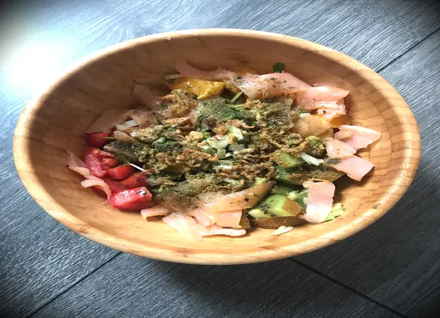Salade colorée sucrée salée