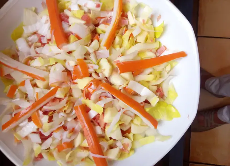 Salade minceur pamplemousse et surimi