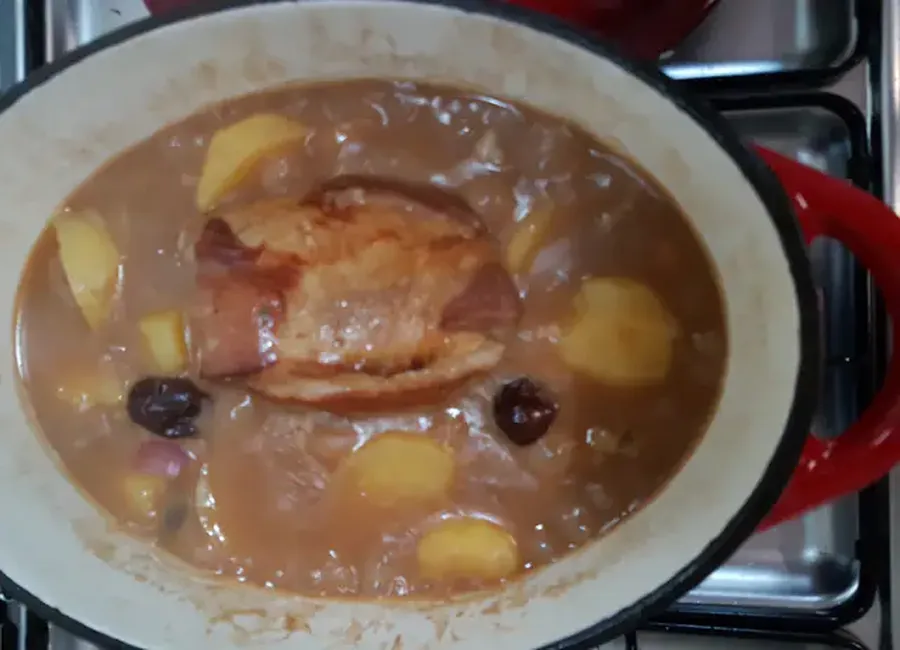Roti de porc, petits pois, carottes, pommes de terre (frich'ti)