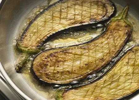 Aubergines à l'huile