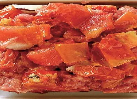 Boeuf en tartare aux tomates confites