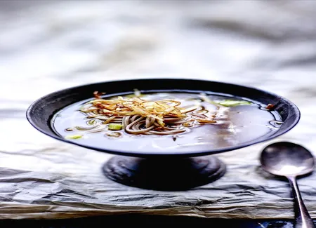 Bouillon d'oignons au kombu