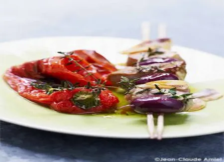 Brochettes de filet mignon au citron et aux olives