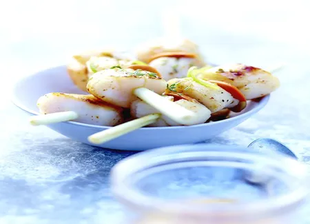 Brochettes de saint-jacques à la citronnelle