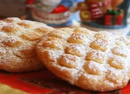 Biscuits au beurre et à la confiture