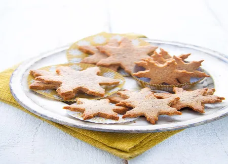 Biscuits de noël végétariens aux noisettes