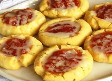 Biscuits empreintes aux abricots, lime et chocolat blanc