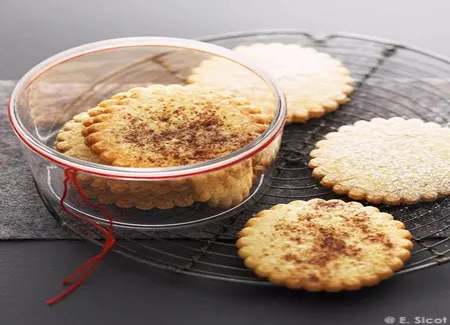 Biscuits nature façon sablés bretons