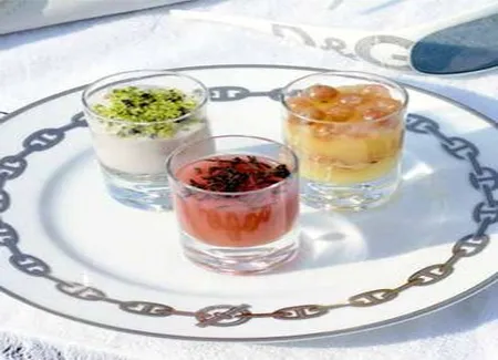 Blanc-manger aux amandes et aux pistaches