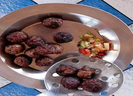 Boulettes de carangue et sauce rougail