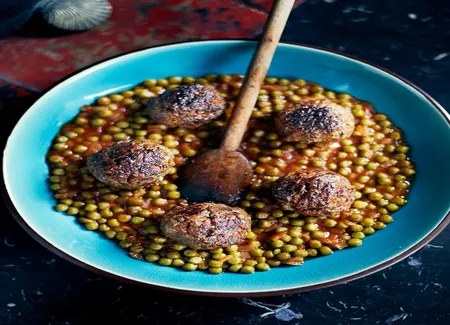 Boulettes de viande et petits pois