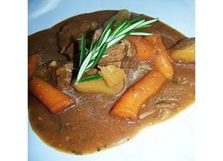 Braisé d'orignal ail-romarin et cognac