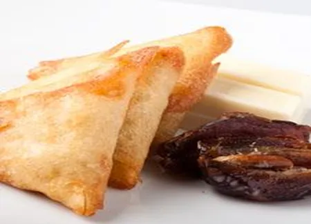 Brick aux dattes et chocolat blanc