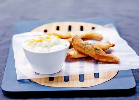 Bricks de langoustines à la mélisse, chantilly d'agrume